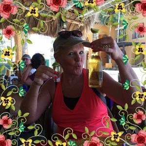 Meet your Posher, Elizabeth